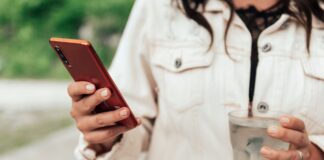 #NotInterested: Control Your Facebook Feed: 5 Features To Use